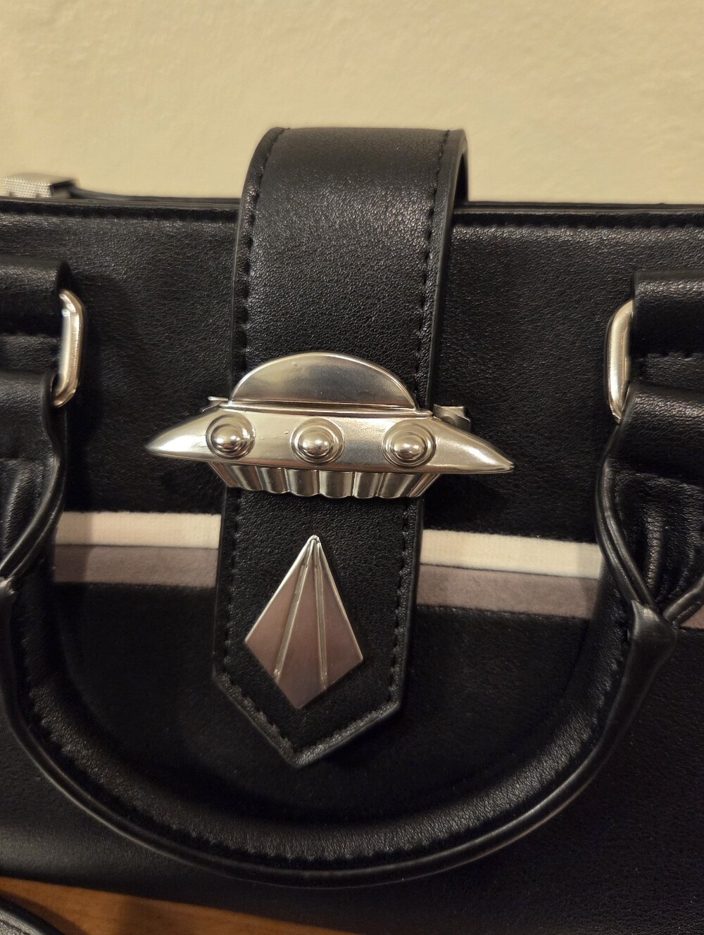 Little Rooms Spaceship UFO Mini Handbag Crossbody Bag Black w/Silver Hardware - Picture 3 of 7